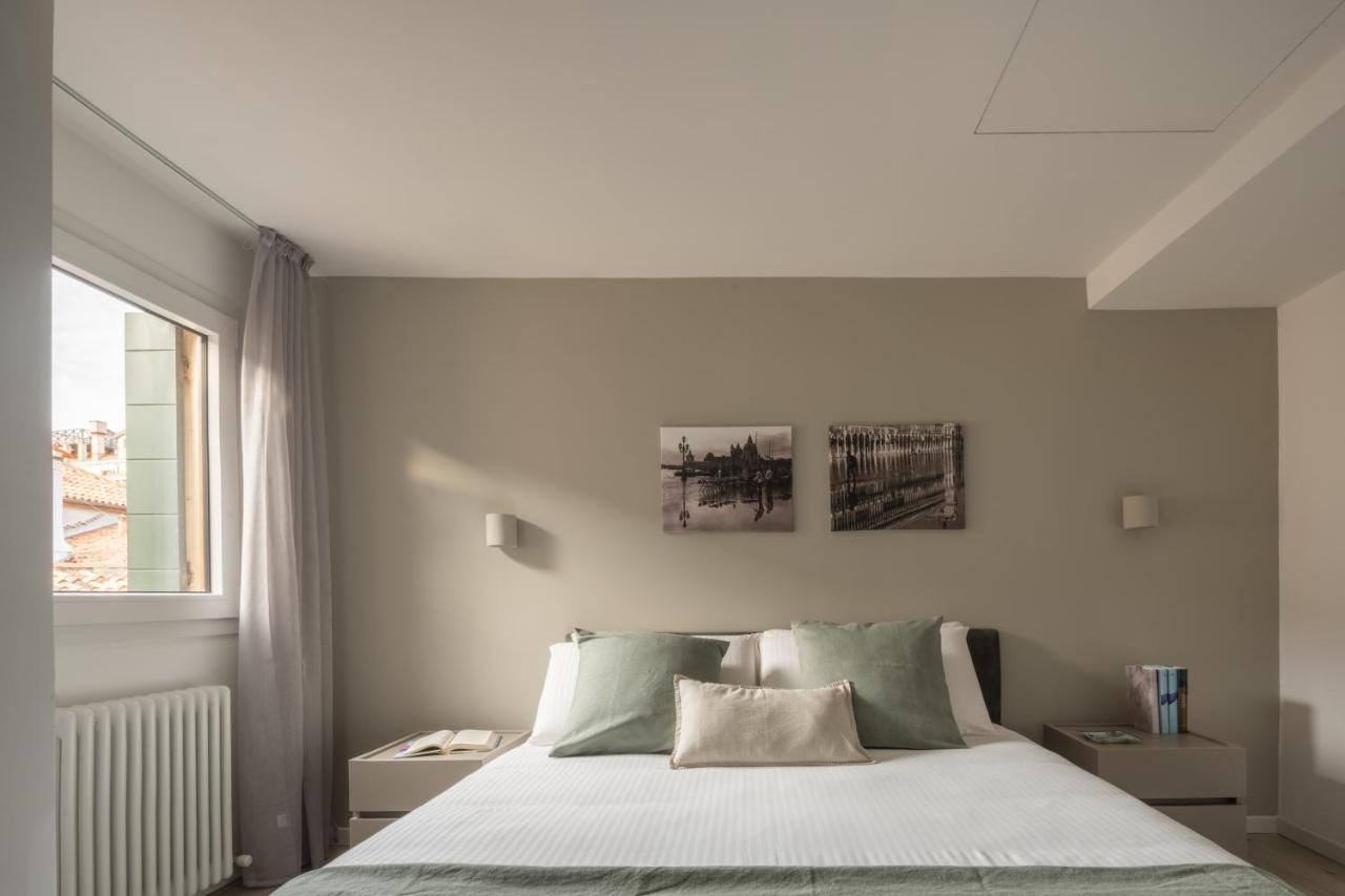 Sant'Aponal Cozy Apartment With Balcony R&R 威尼斯 外观 照片