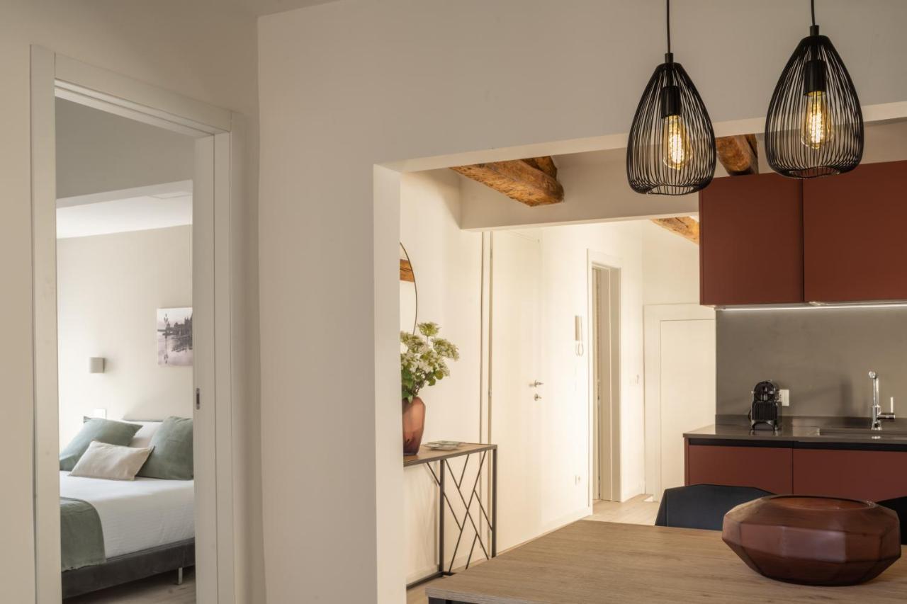 Sant'Aponal Cozy Apartment With Balcony R&R 威尼斯 外观 照片
